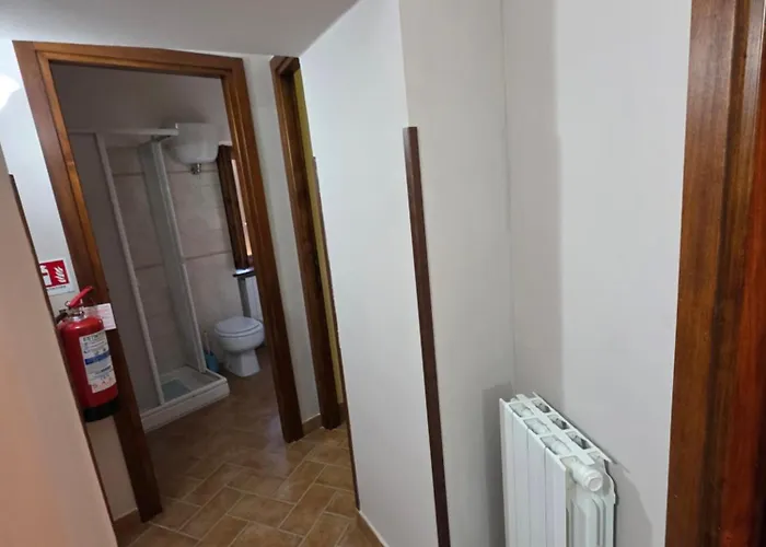 Saras Castle 펜션 Eggi (Perugia)